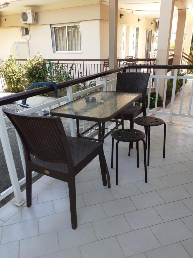 Chrysafis Apartments Vrasná Kültér fotó