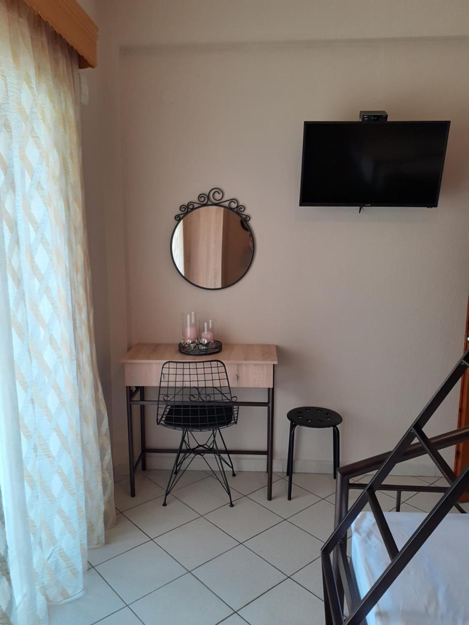 Chrysafis Apartments Vrasná Kültér fotó