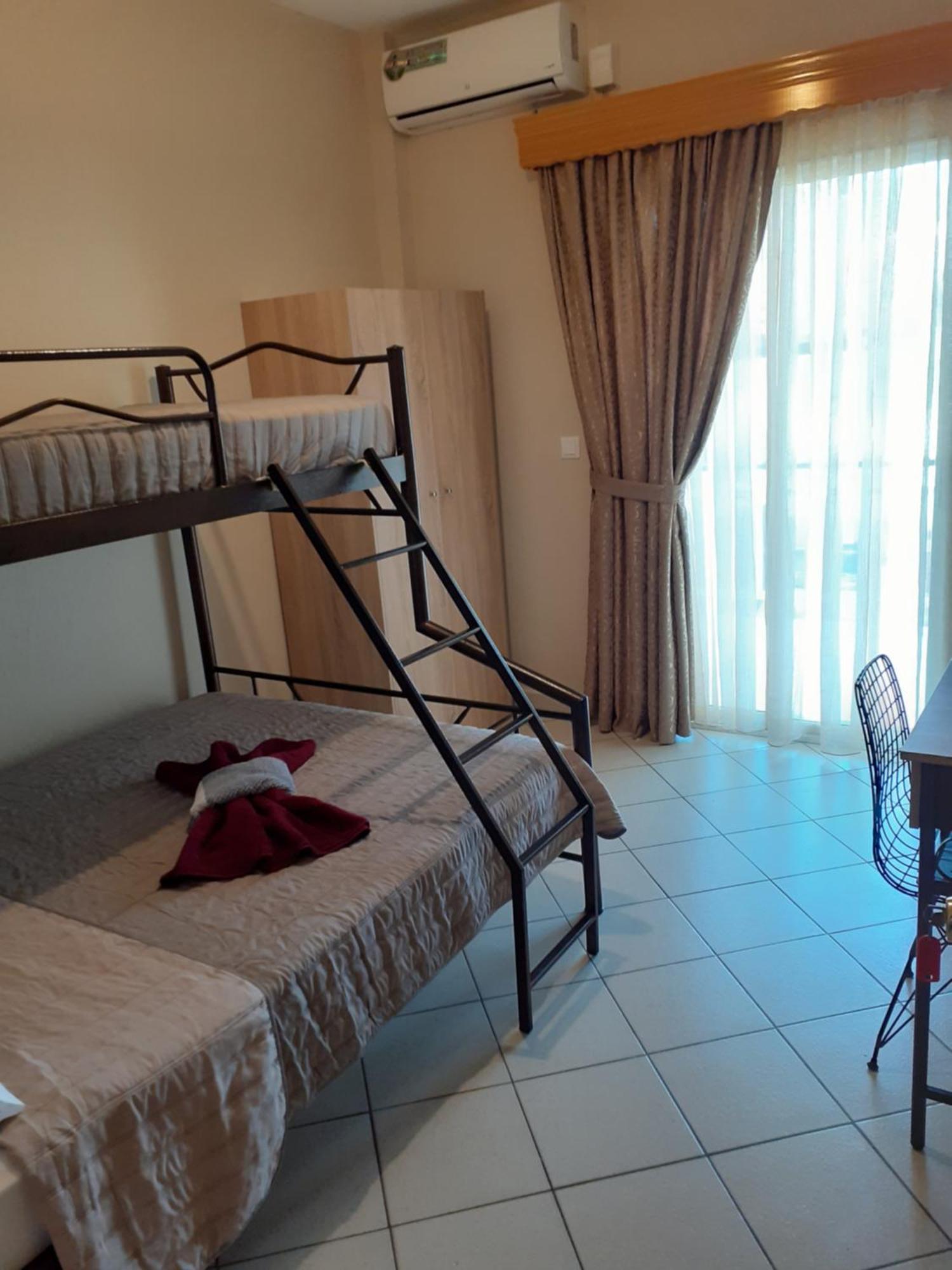 Chrysafis Apartments Vrasná Kültér fotó